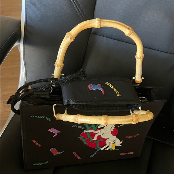 ( 0403) Women Black Designer Cowboy Boots Tote Bag W/ Bamboo Handle & WHT Art - Picture 7 of 7